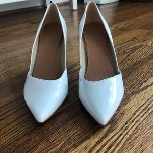 white marc fisher pumps